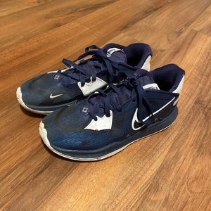 Nike basketball shoes size 8.5